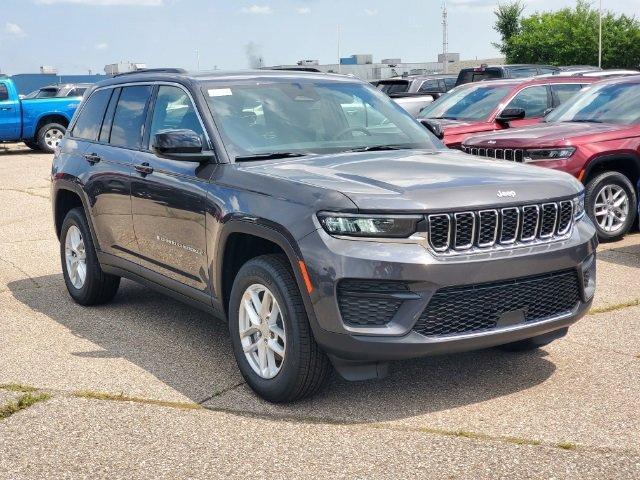 new 2024 Jeep Grand Cherokee car, priced at $44,970