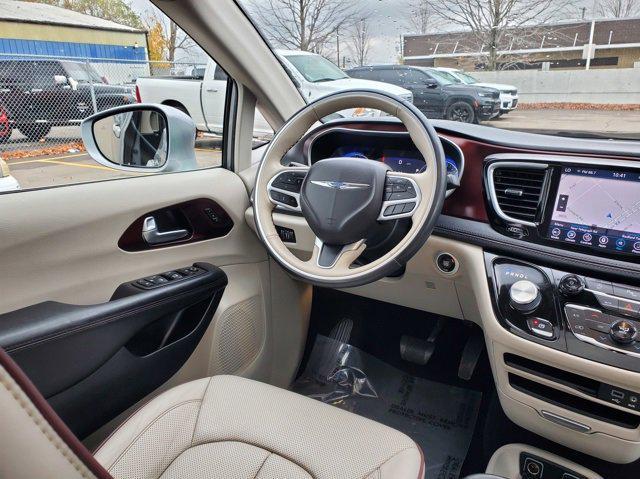 used 2020 Chrysler Pacifica car