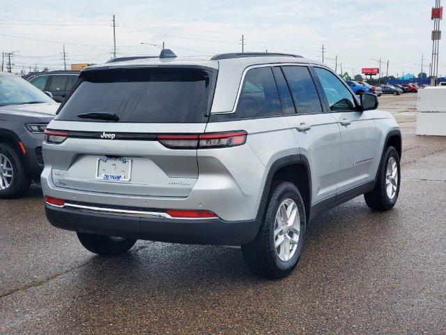 new 2024 Jeep Grand Cherokee car, priced at $44,970