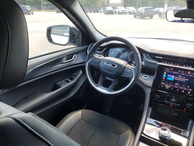 new 2025 Jeep Grand Cherokee car, priced at $46,135