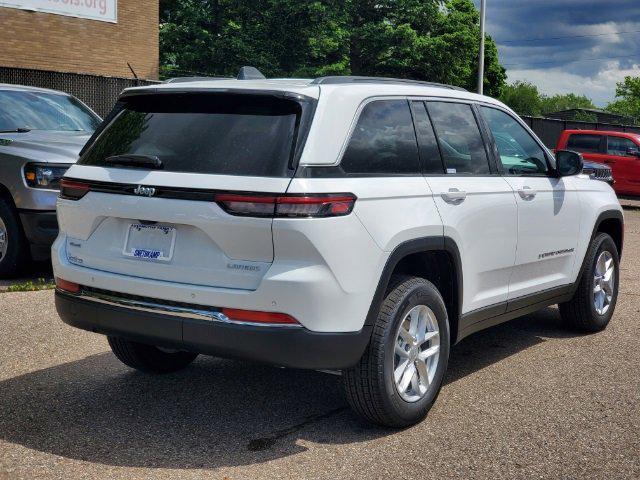 new 2024 Jeep Grand Cherokee car, priced at $42,580