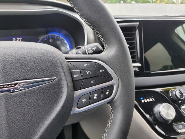 used 2023 Chrysler Pacifica car, priced at $26,995