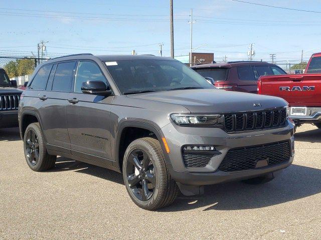 new 2025 Jeep Grand Cherokee car, priced at $52,535