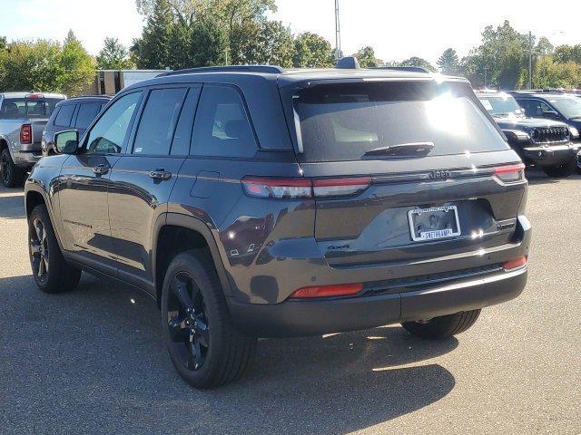 new 2025 Jeep Grand Cherokee car, priced at $52,535