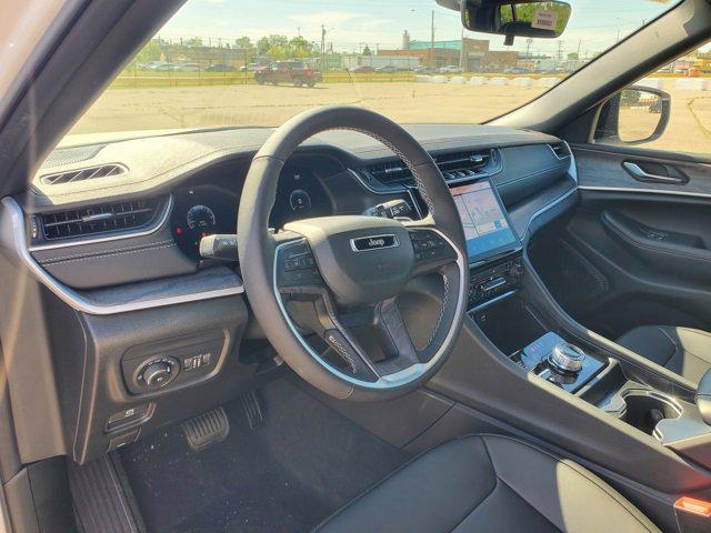 new 2025 Jeep Grand Cherokee car, priced at $46,900