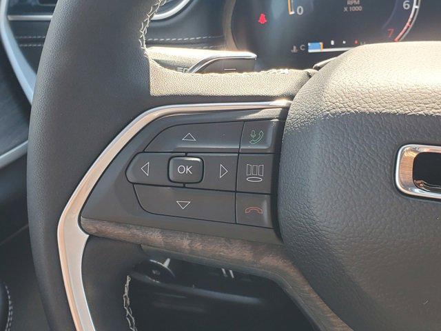 new 2025 Jeep Grand Cherokee car, priced at $46,900