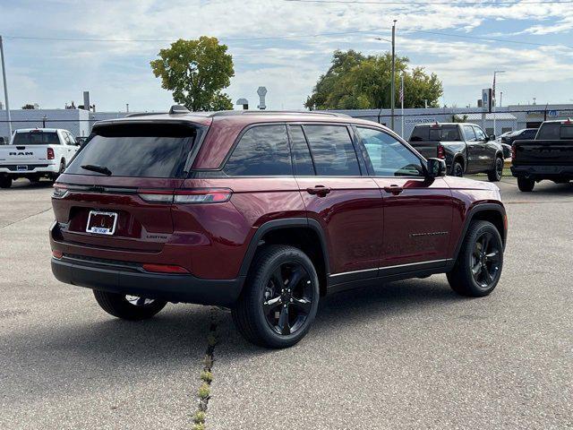new 2025 Jeep Grand Cherokee car, priced at $47,054