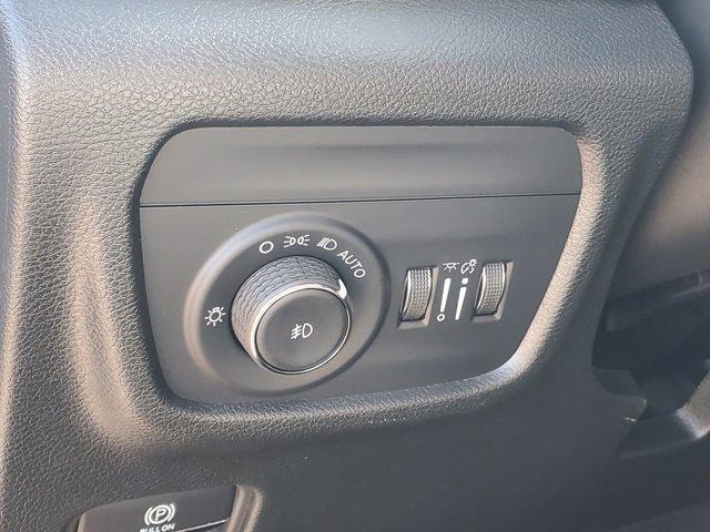 new 2025 Jeep Grand Cherokee car, priced at $49,625