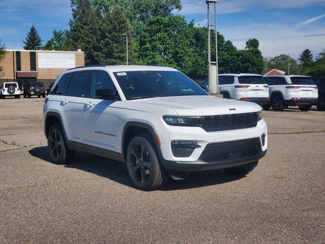 new 2025 Jeep Grand Cherokee car, priced at $49,625