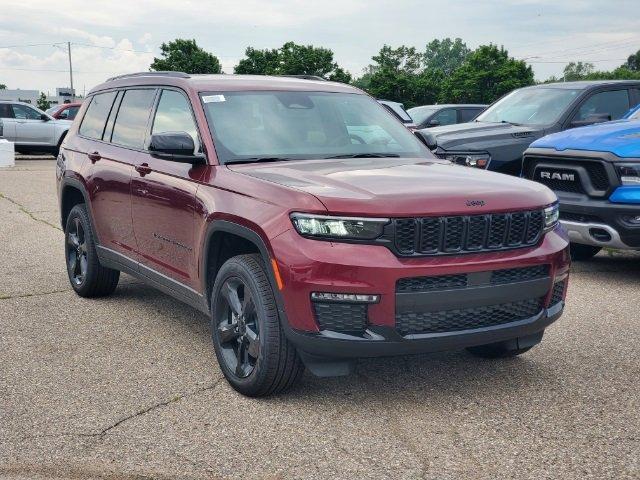 new 2024 Jeep Grand Cherokee L car, priced at $55,020