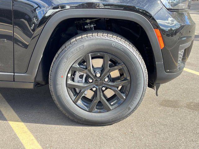 new 2025 Jeep Grand Cherokee L car, priced at $45,485