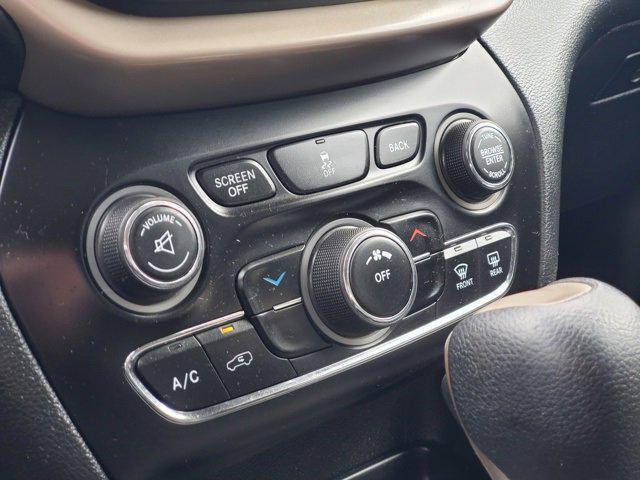 used 2014 Jeep Cherokee car, priced at $7,995