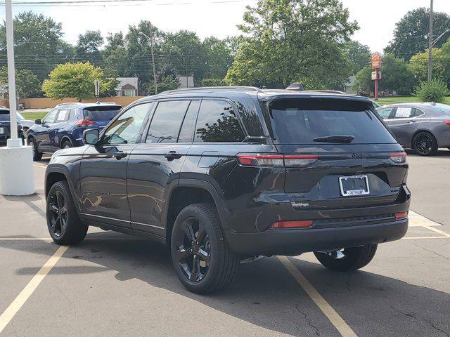 new 2025 Jeep Grand Cherokee car, priced at $52,735
