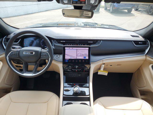 new 2025 Jeep Grand Cherokee car, priced at $52,735