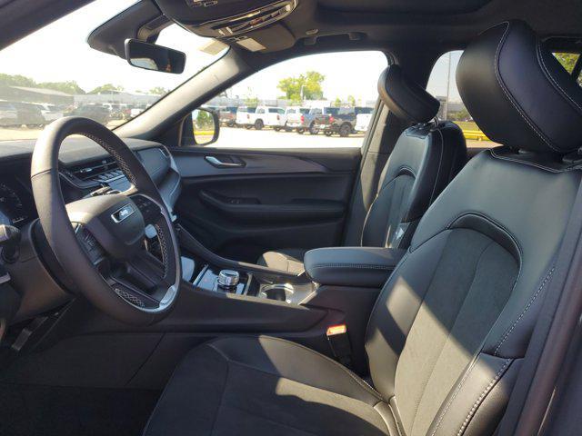 new 2025 Jeep Grand Cherokee car, priced at $46,730