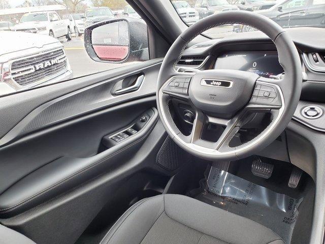 used 2024 Jeep Grand Cherokee car, priced at $42,995