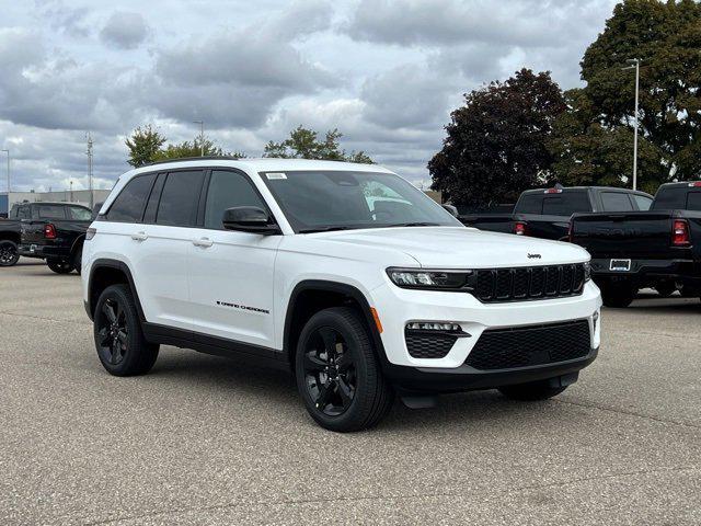 new 2025 Jeep Grand Cherokee car, priced at $46,545