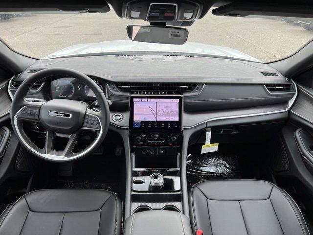 new 2025 Jeep Grand Cherokee car, priced at $46,545