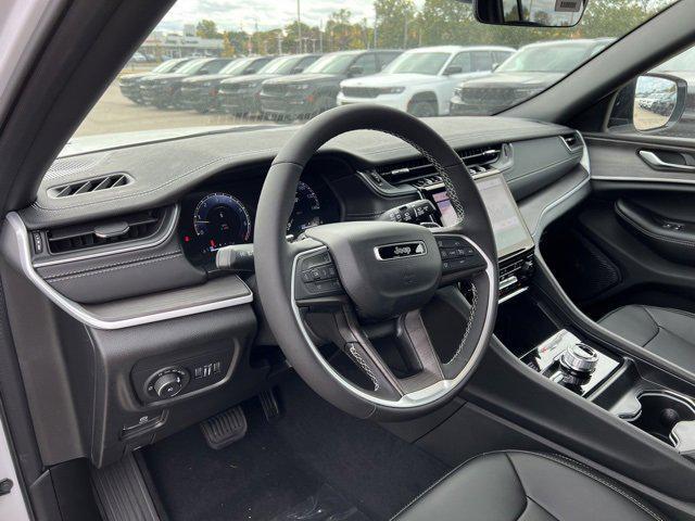 new 2025 Jeep Grand Cherokee car, priced at $46,545