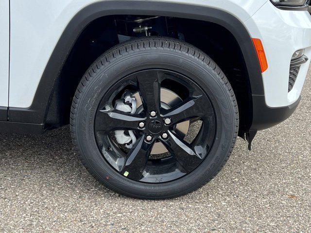 new 2025 Jeep Grand Cherokee car, priced at $46,545