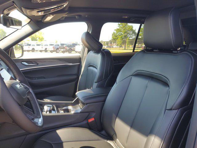 new 2025 Jeep Grand Cherokee car, priced at $52,735