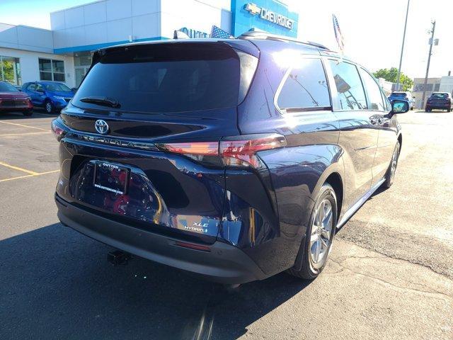 used 2022 Toyota Sienna car, priced at $38,379