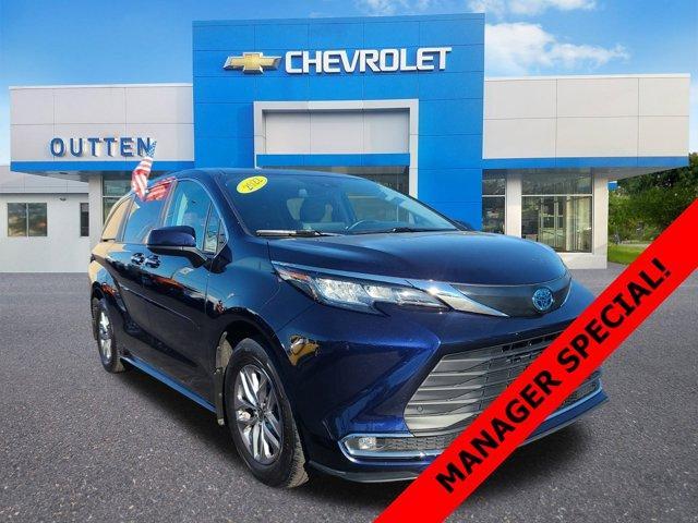 used 2022 Toyota Sienna car, priced at $38,589