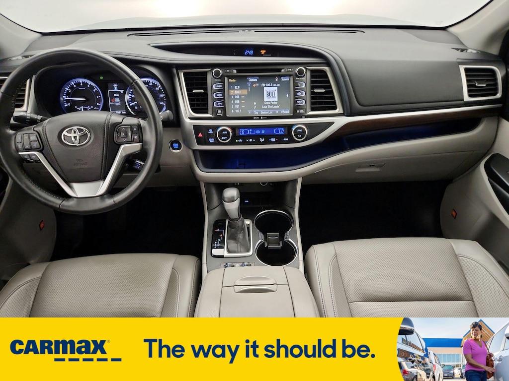 used 2015 Toyota Highlander car, priced at $28,998