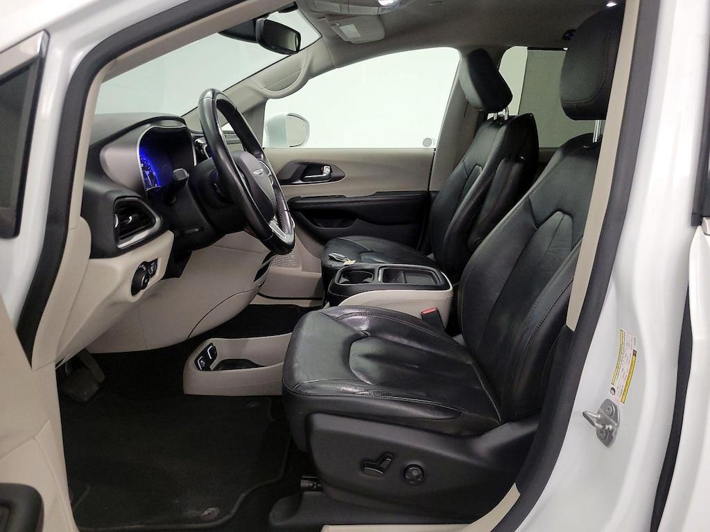 used 2020 Chrysler Pacifica car, priced at $24,998