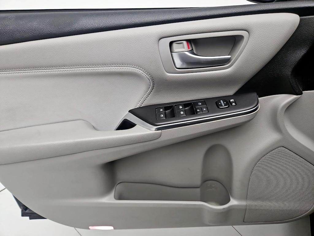 used 2016 Toyota Camry Hybrid car, priced at $16,998