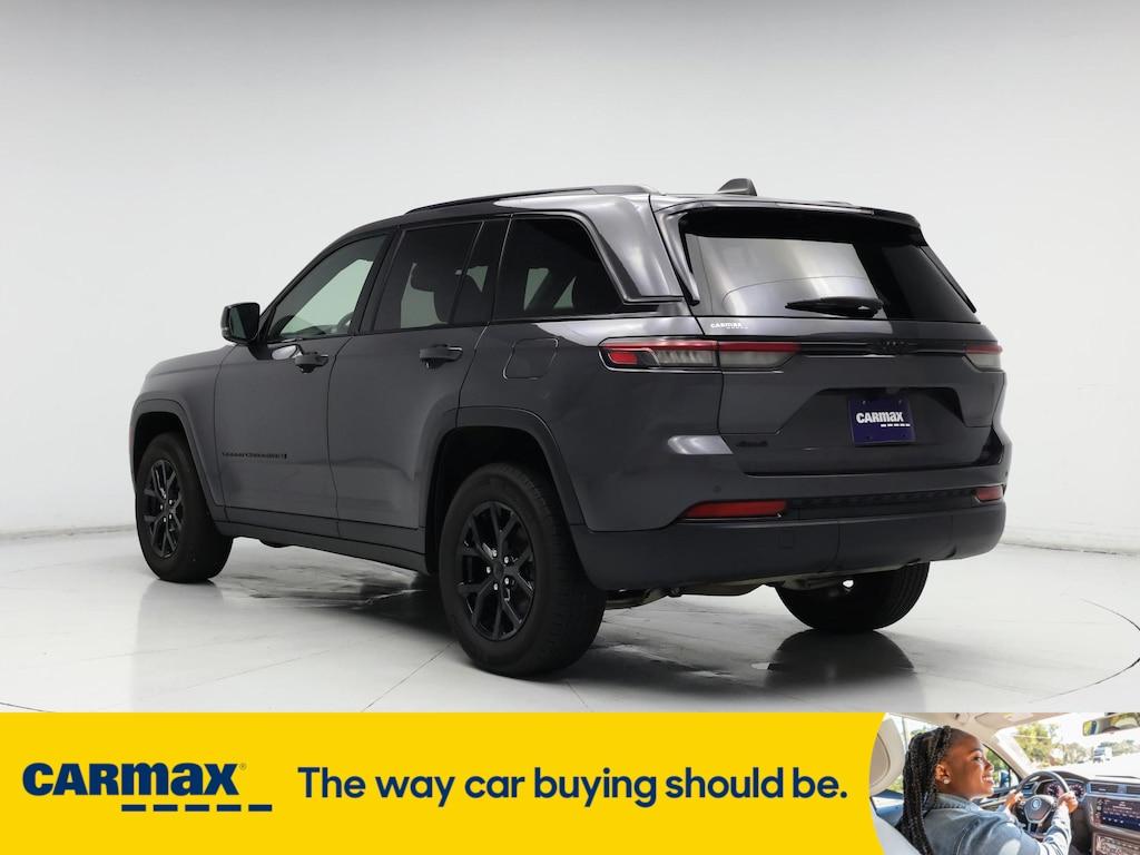 used 2024 Jeep Grand Cherokee car, priced at $32,998