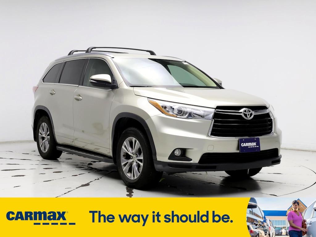 used 2015 Toyota Highlander car, priced at $22,998