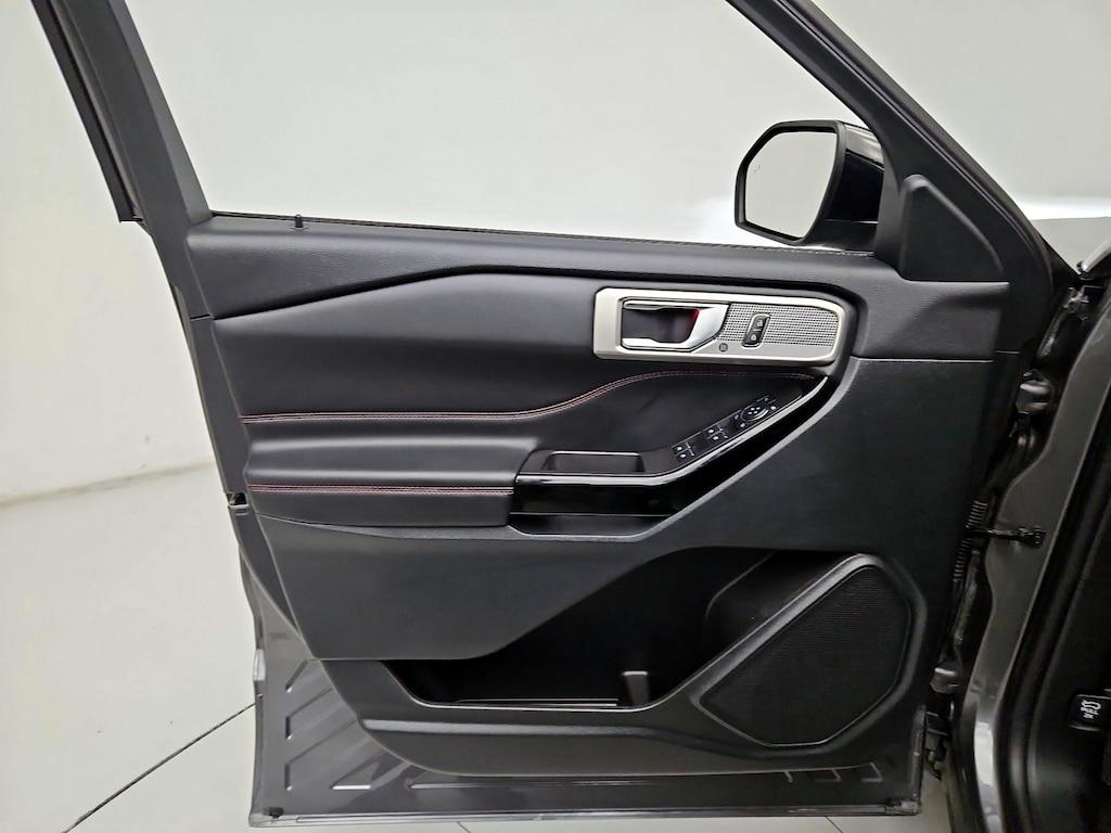 used 2024 Ford Explorer car, priced at $35,998