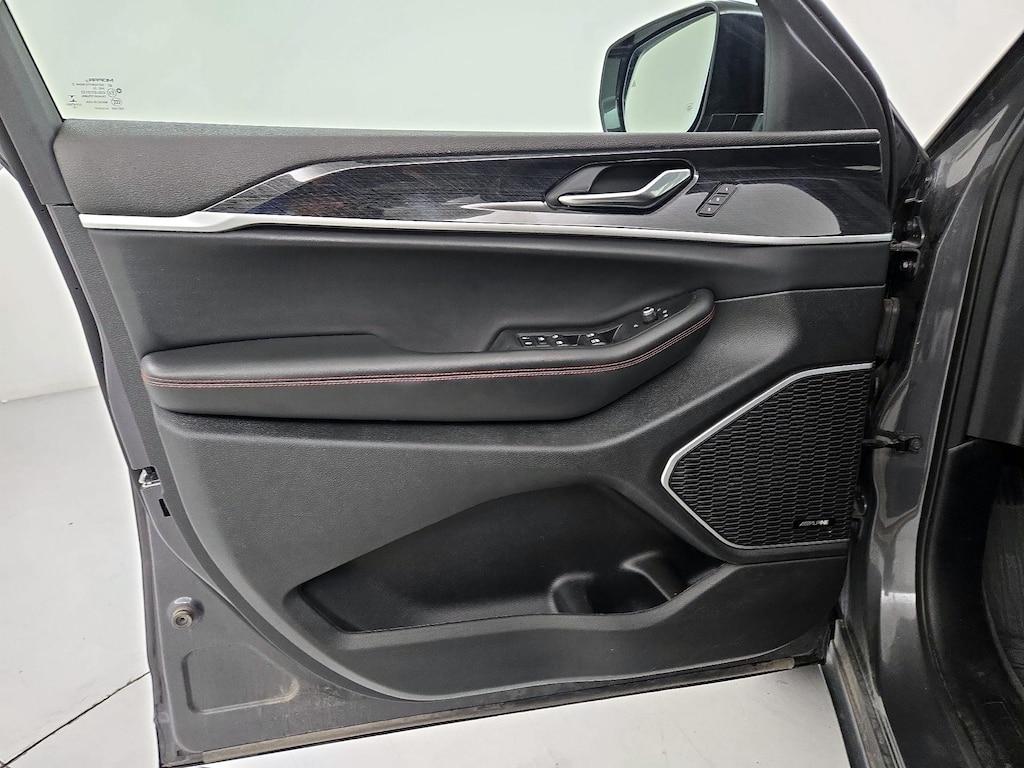 used 2022 Jeep Grand Cherokee car, priced at $30,998