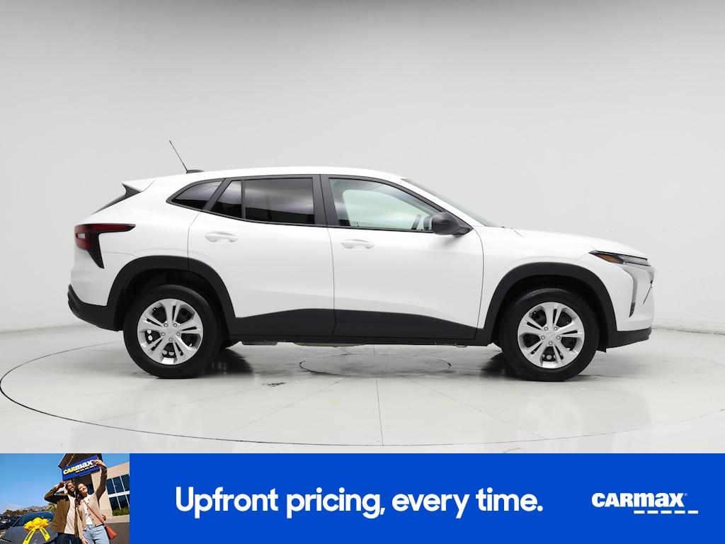 used 2025 Chevrolet Trax car, priced at $23,998