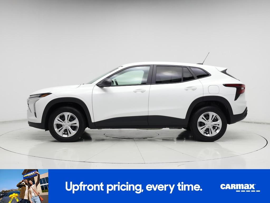 used 2025 Chevrolet Trax car, priced at $23,998