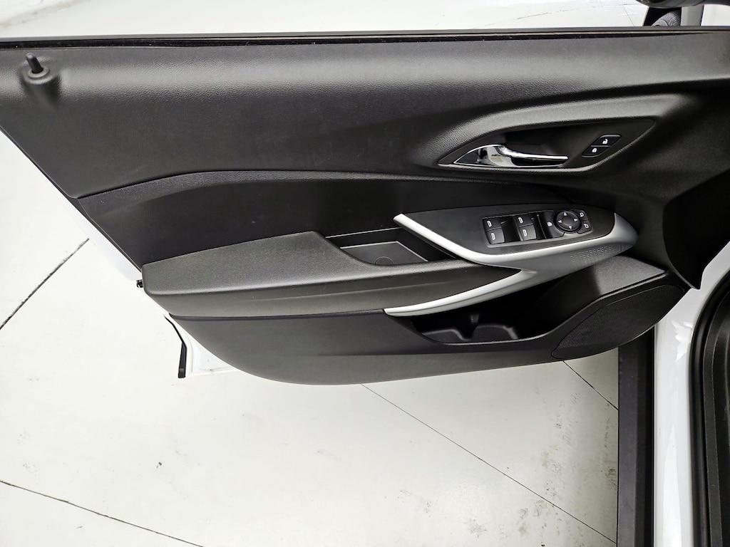 used 2025 Chevrolet Trax car, priced at $23,998