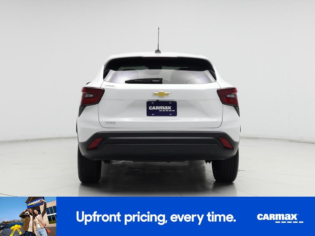 used 2025 Chevrolet Trax car, priced at $23,998