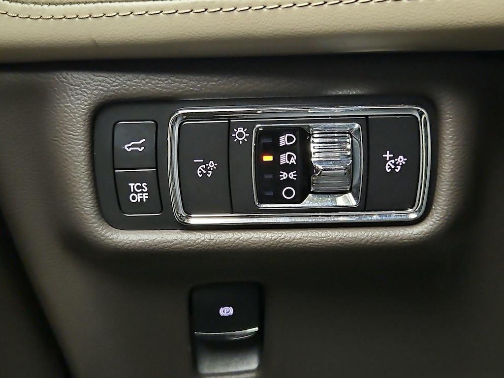 used 2021 Lincoln Nautilus car, priced at $29,998
