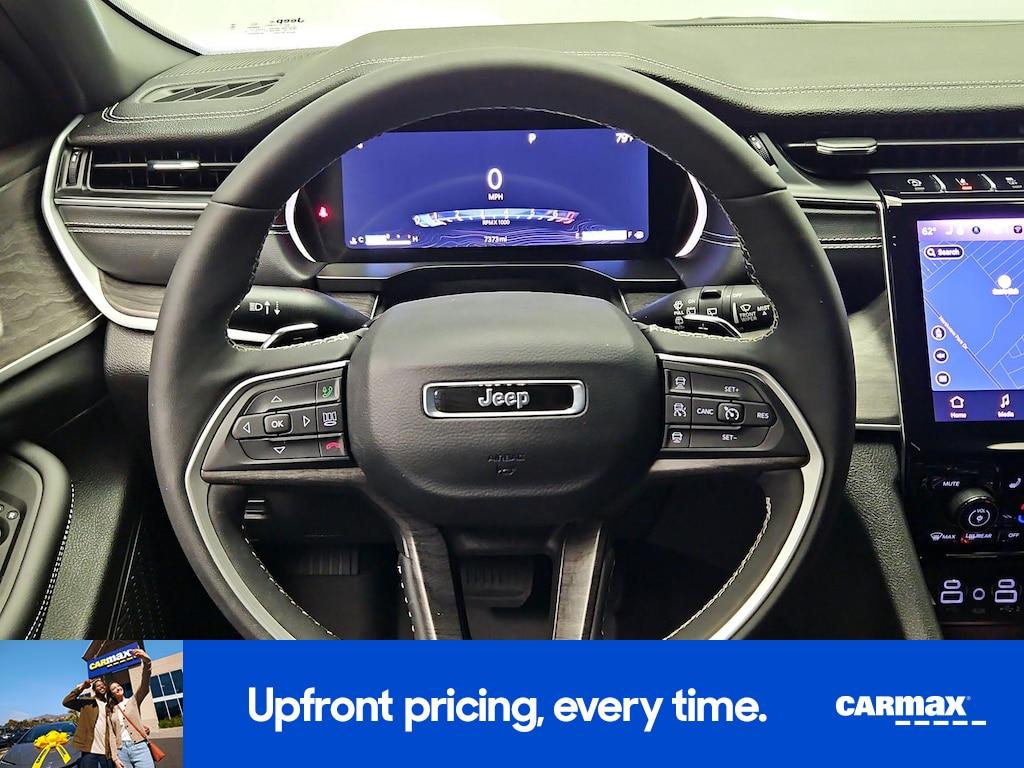 used 2025 Jeep Grand Cherokee car, priced at $39,998