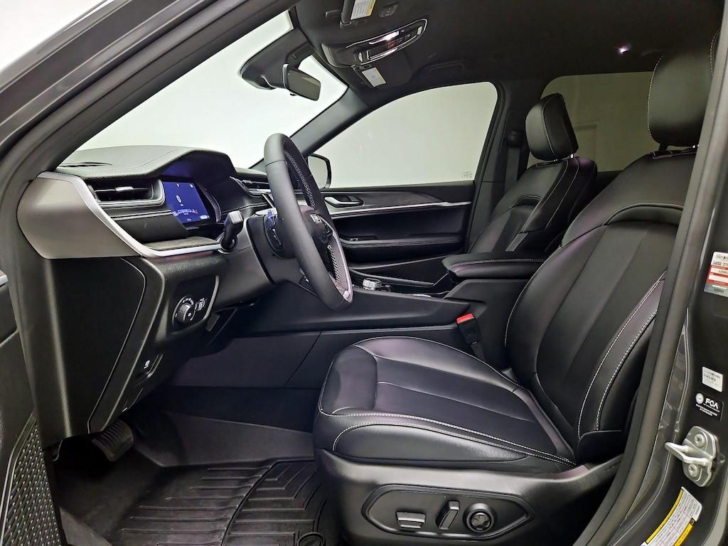 used 2025 Jeep Grand Cherokee car, priced at $39,998