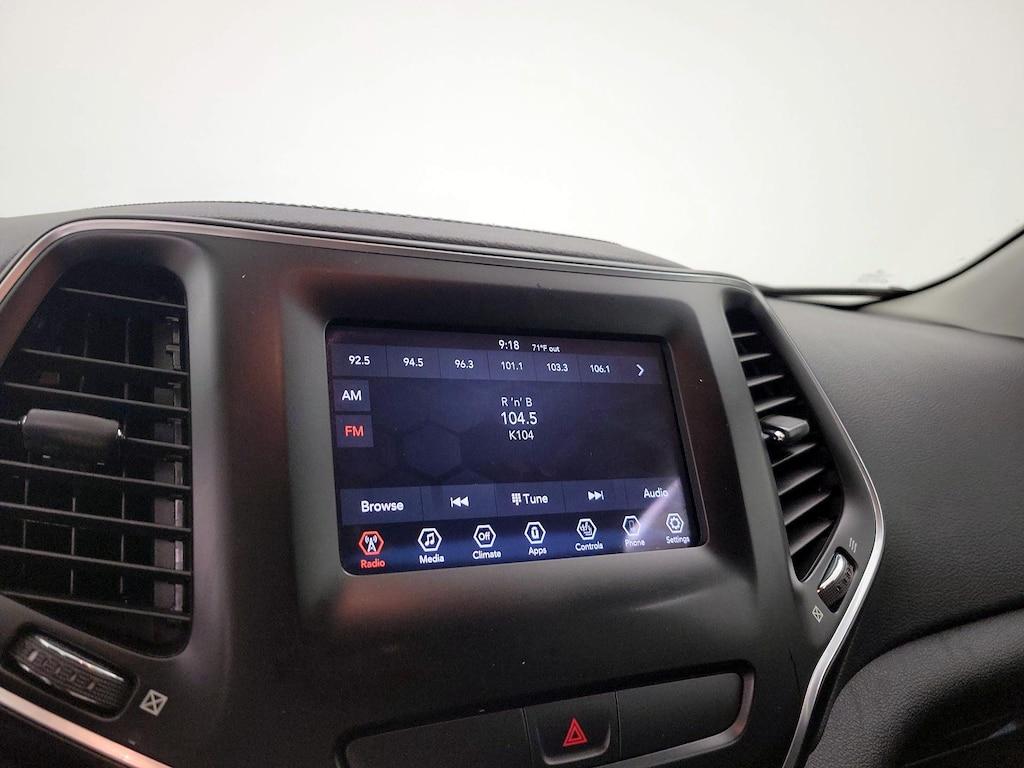 used 2020 Jeep Cherokee car, priced at $13,998