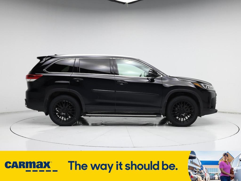 used 2019 Toyota Highlander car, priced at $27,998