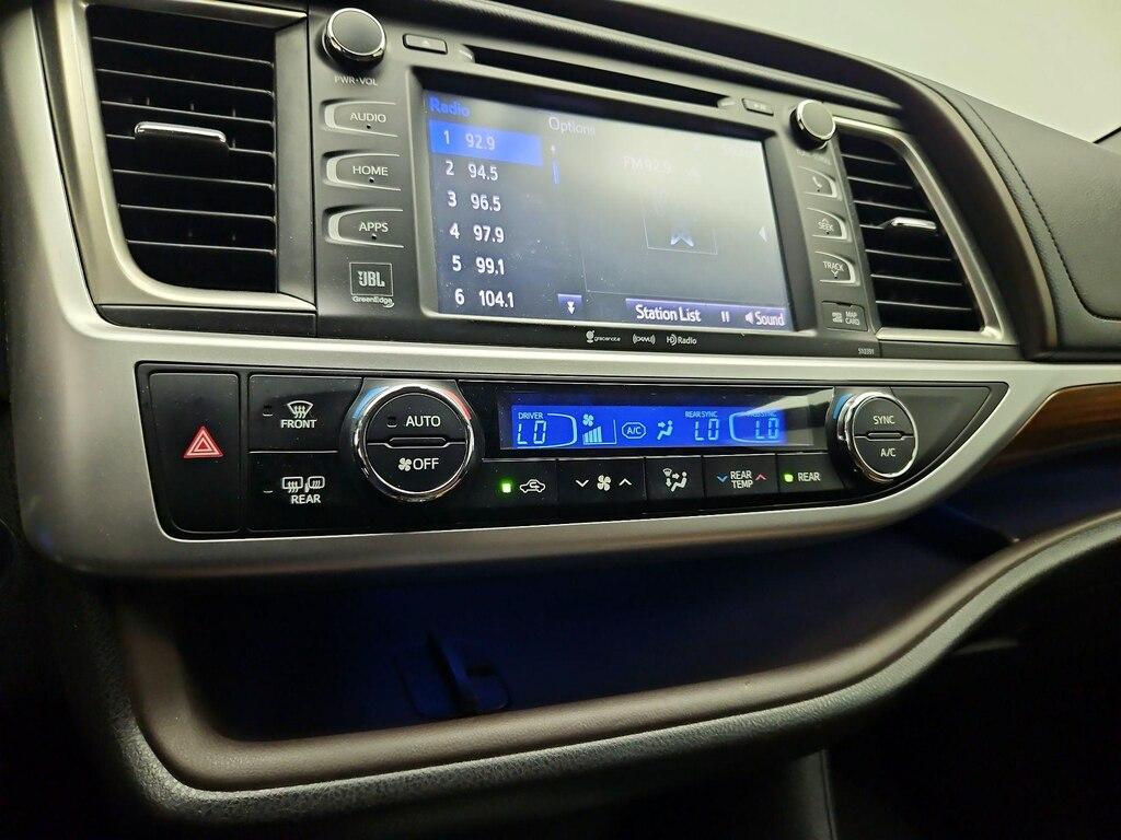 used 2019 Toyota Highlander car, priced at $27,998