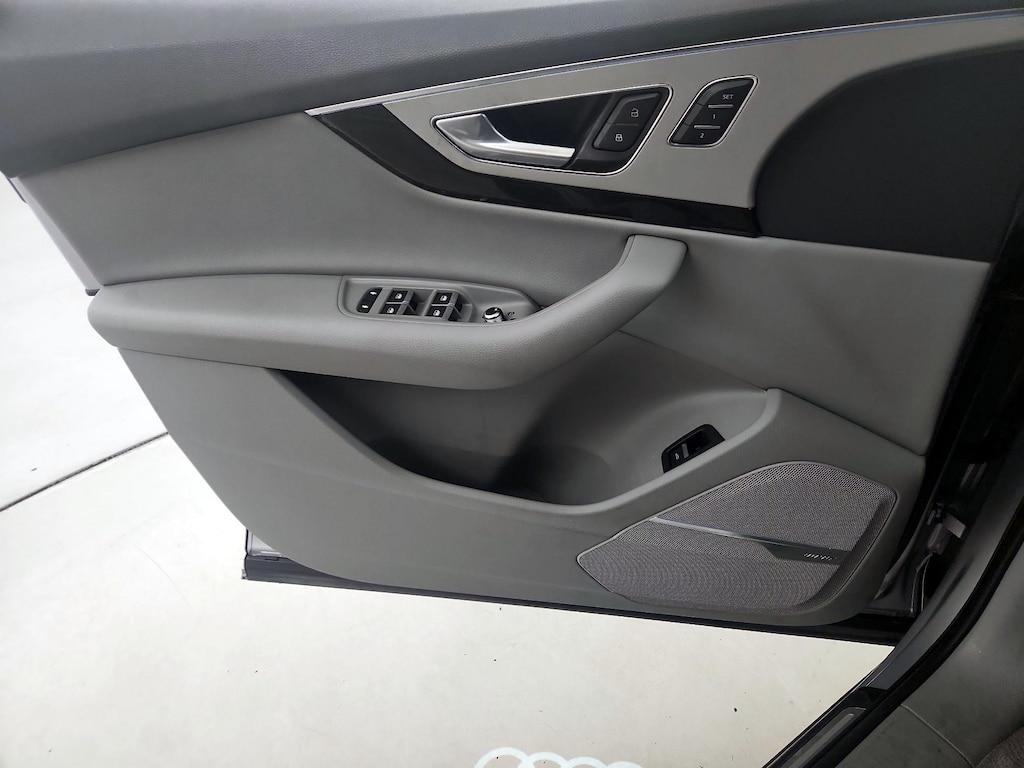 used 2018 Audi Q7 car, priced at $27,998