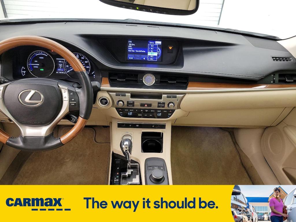 used 2013 Lexus ES 300h car, priced at $16,998