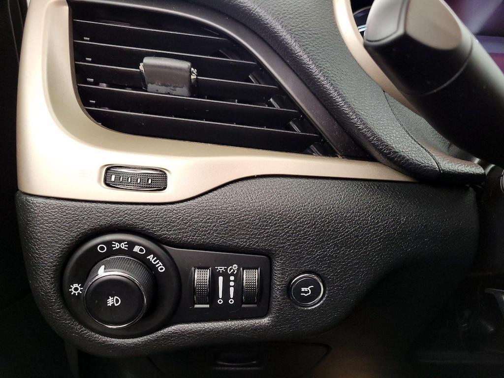 used 2015 Jeep Cherokee car, priced at $12,998