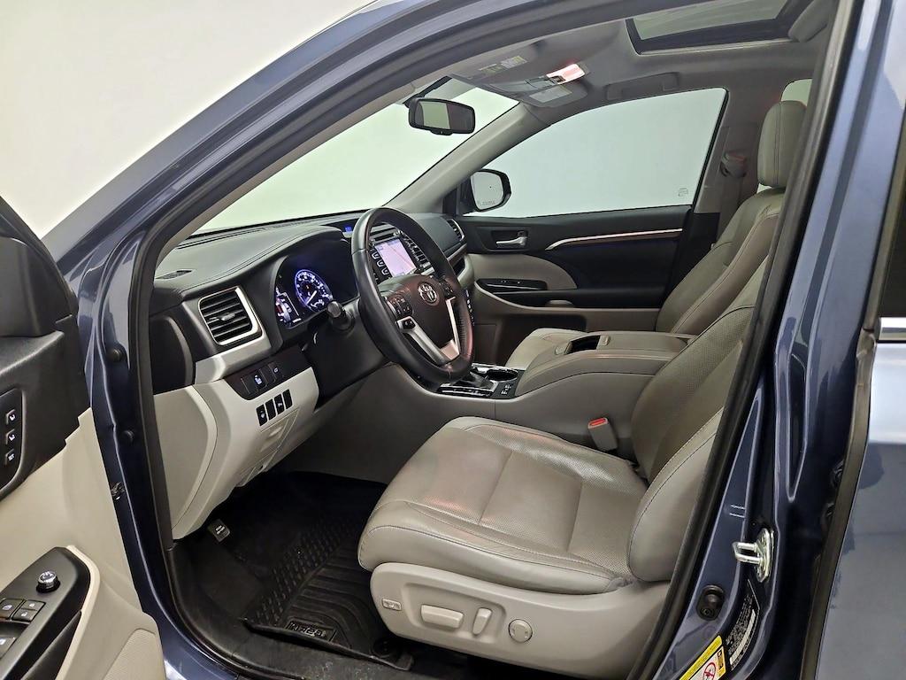 used 2016 Toyota Highlander car, priced at $22,998