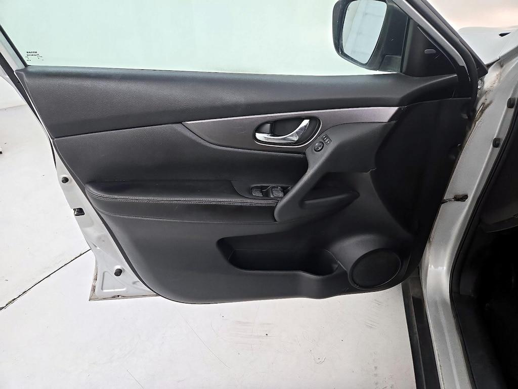used 2016 Nissan Rogue car, priced at $12,998