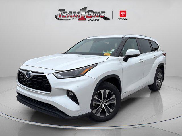 used 2022 Toyota Highlander Hybrid car, priced at $33,499